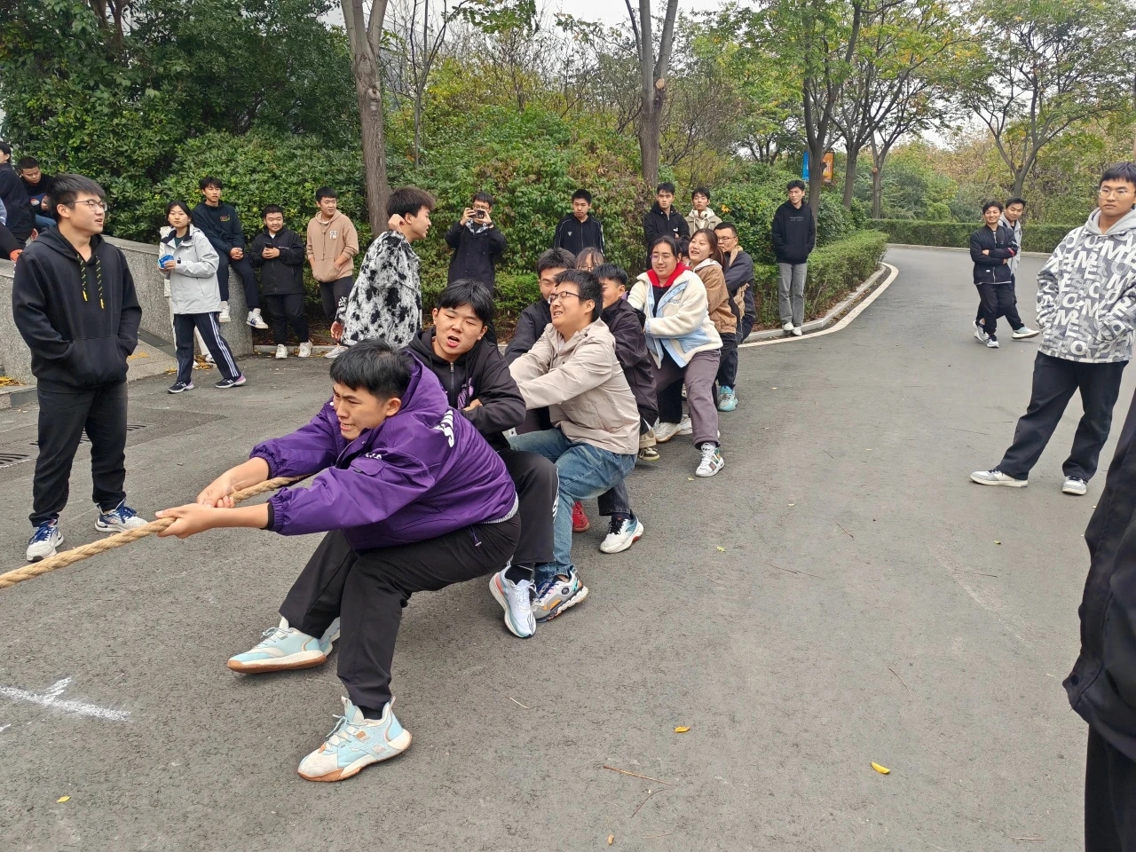 开云体育入口-队员士气高昂，全力以赴拼搏