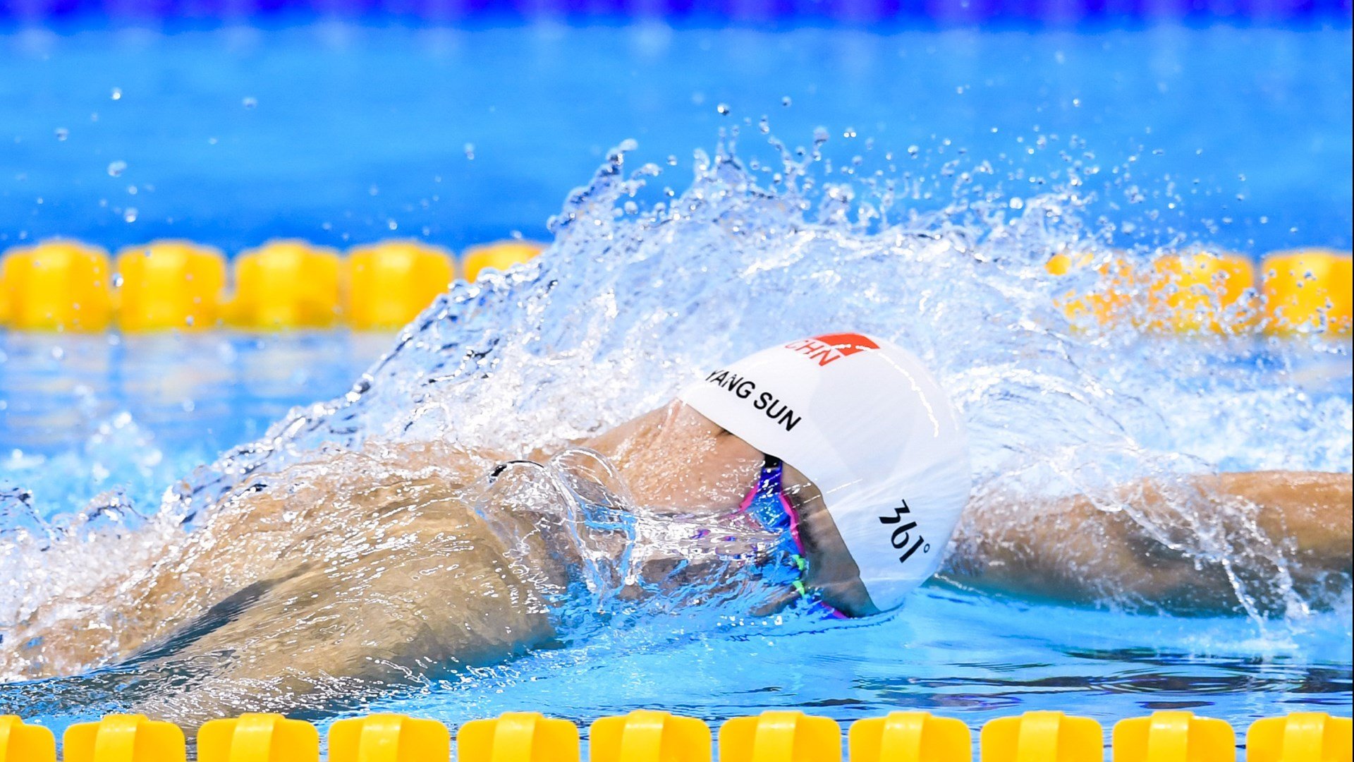 跨越时空的篮球对决，保罗末节爆发，开拓者逆转广东队之谜